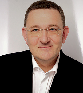 Dr. Manfred Wiltschnigg,
